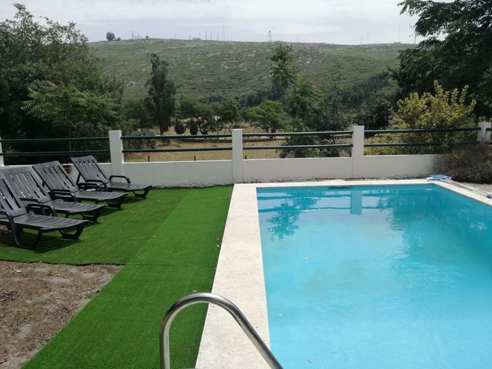 Montejunto Villas - Casa Do Platano Cadaval Buitenkant foto